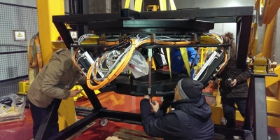 CEFCA engineers integrating the JPCam actuator system at OAJ facilities. CEFCA engineers integrating the JPCam actuator system at OAJ facilities.